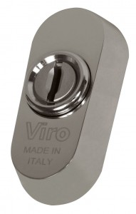 El escudo universal Viro puede montarse prácticamente en todas las cerraduras con cilindro europeo, incluso en las que no tienen orificios DIN.