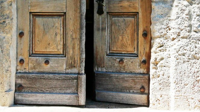Cerraduras para puertas de madera de condominios | Club Viro